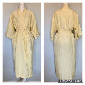 Vintage Polyester Kimono Style Robe